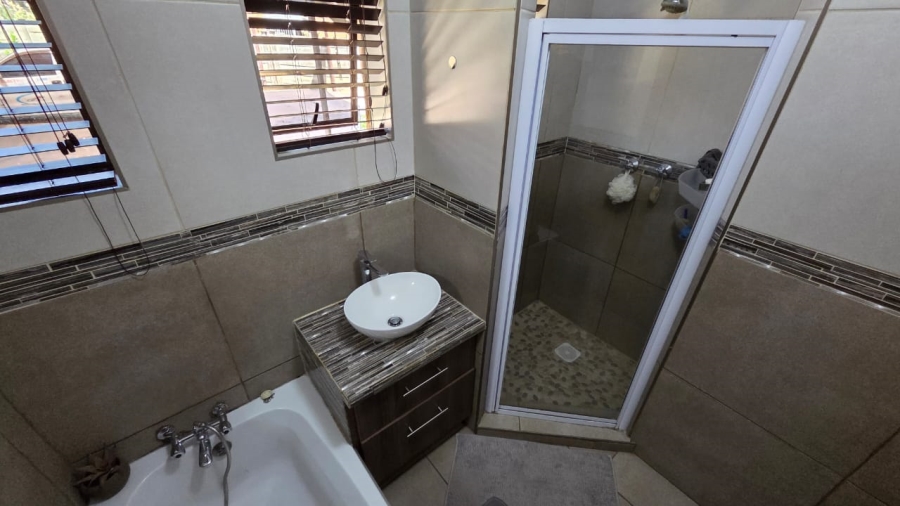 3 Bedroom Property for Sale in Protea Park North West